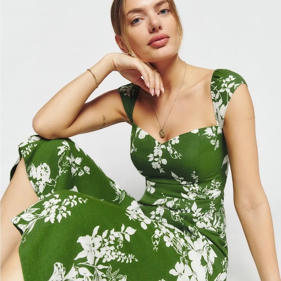 REFORMATION Bryson Dress in Mystique - Picture 4 of 9